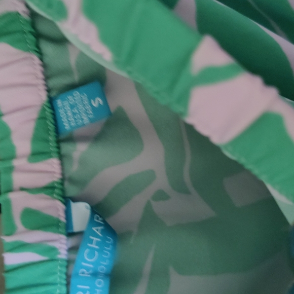 Tori Richard honolulu - Picture 3 of 3